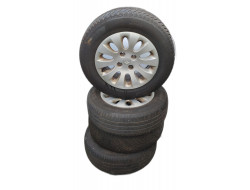 ee101c75557bdbcbfa8e304e78bd43bd