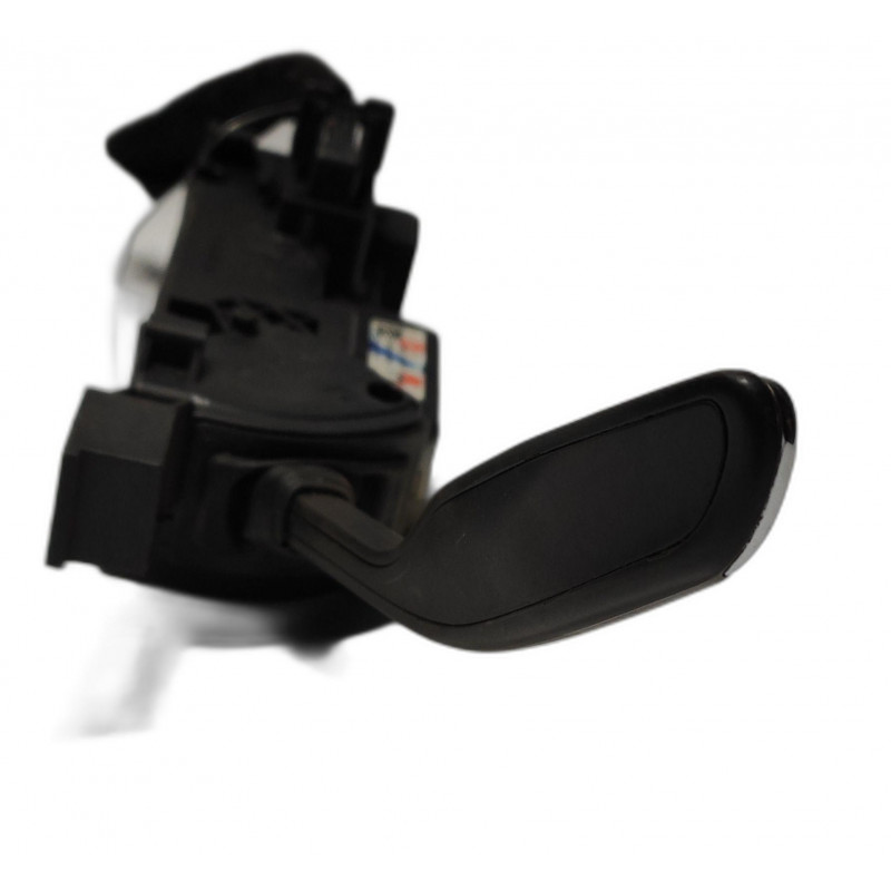 8240d10338b0457a2ed6843aa825b77d